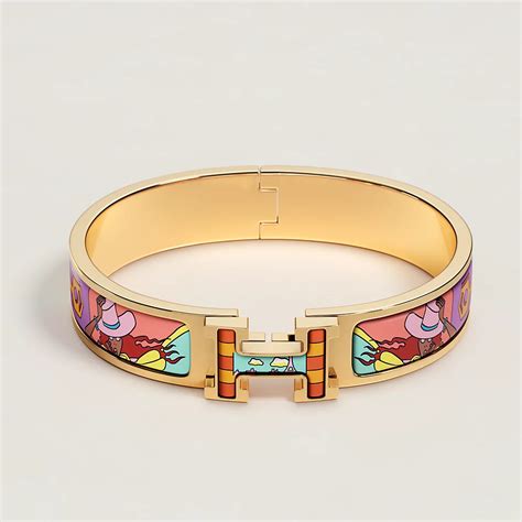 hermes bracelet on wrist|fashion accessory hermes h bracelet.